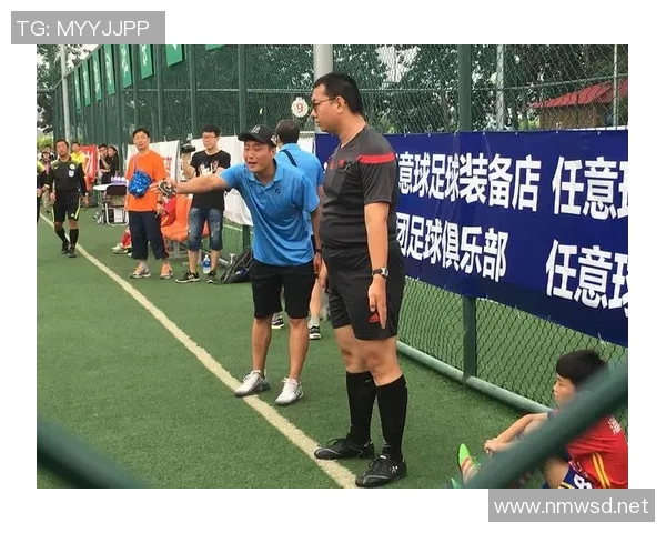 迪康塞普森与巴勒斯坦的精彩对决引发足球界热议与关注