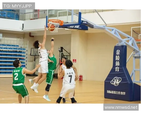 友谊赛中的竞技与合作精神:跨国交流与体育文化融合的新篇章 友谊赛中的竞技与合作精神:跨国交流与体育文化融合的新篇章