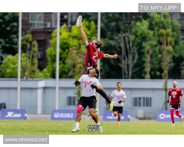 武汉飞盘队边路渗透战术解析与实战应用探讨