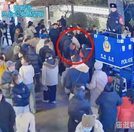 威尼斯wns8885566邯郸监控下的这一幕让全网破防！