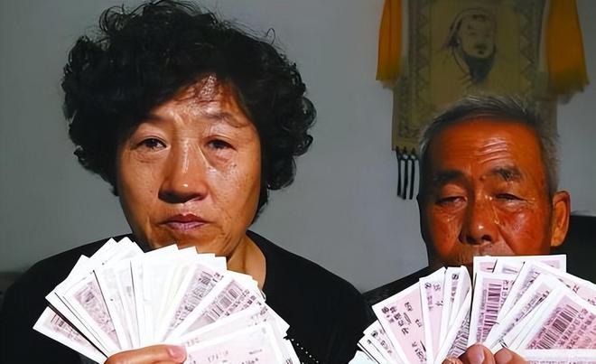 wns8885566临刑前喊冤不被忽视施行极刑还被补枪呼格吉勒图被捕后的62天(图11)